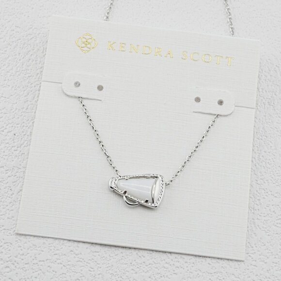 Kendra Scott Cheer Necklace - Picture 1 of 1